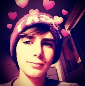 Meet your Posher, Joshua